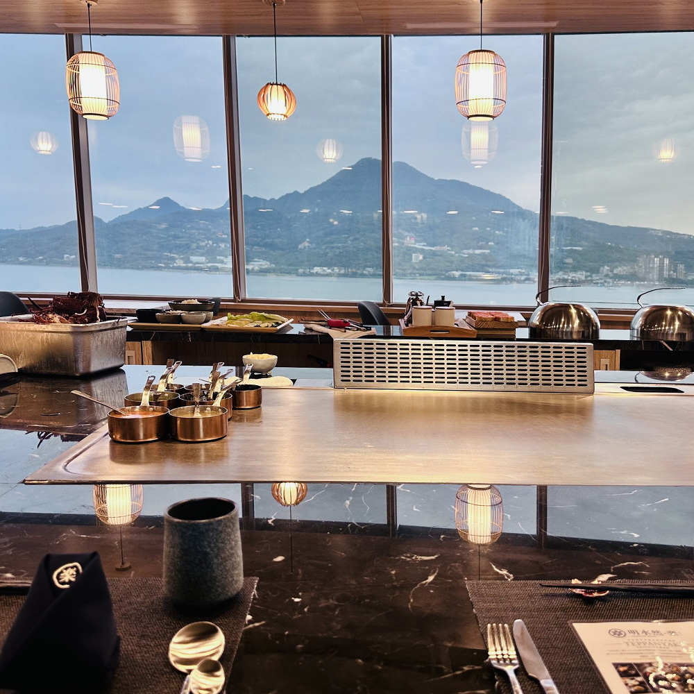 Tamsui Zhongshan Store